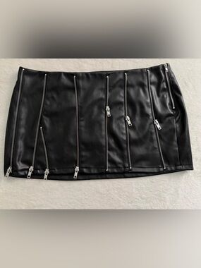 Fashion Nova Black Faux Leather Mini Skirt with Silver Zipper Accents